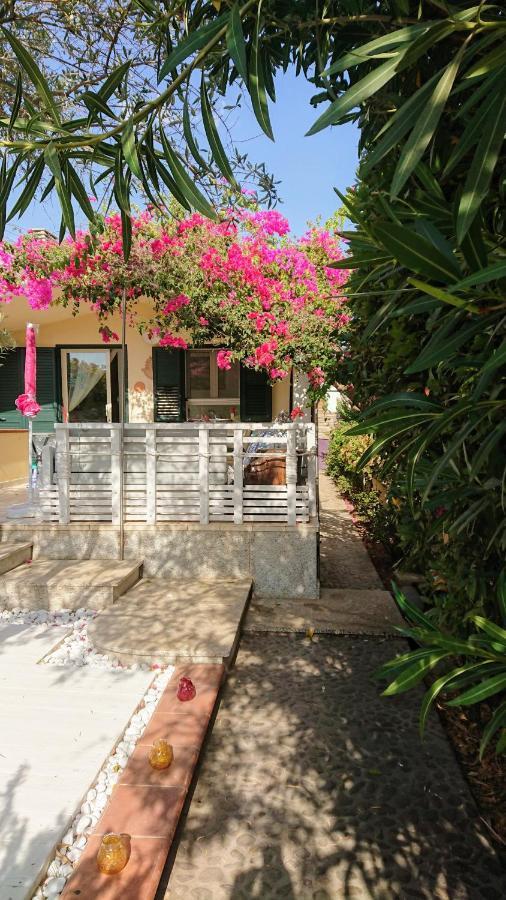 Villa Babai Santa Lucia  Buitenkant foto